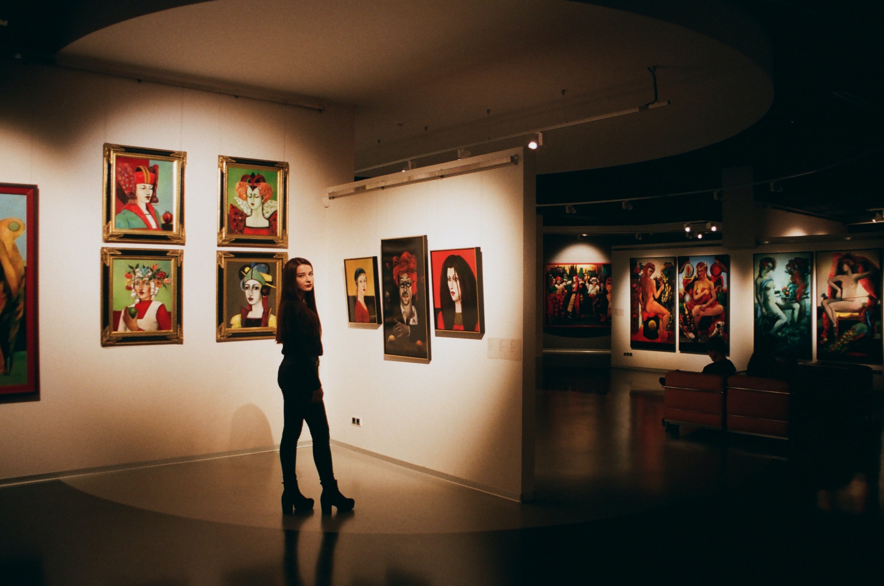 Navigating the World of Art Exhibitions: A Comprehensive Guide